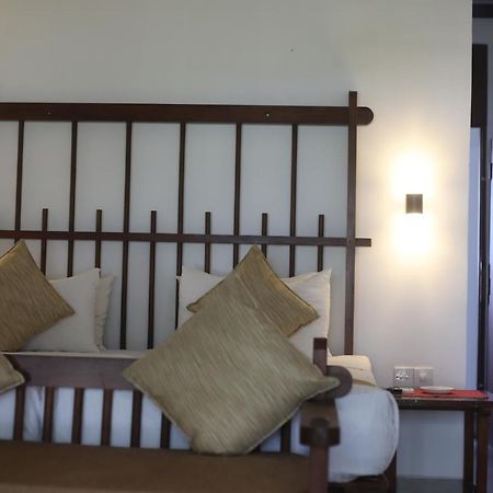 The Long Beach Resort & Spa Koggala Eksteriør billede